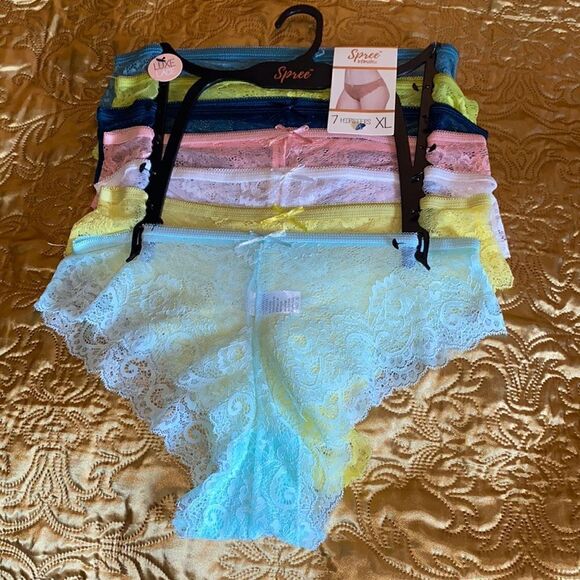 7 pack Lace Hipsters - Picture 1 of 11